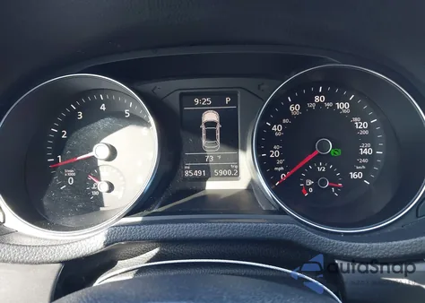 2017 Volkswagen Passat 1.8T R-Line из США, поврежденный, VIN 1VWDT7A32HC060721